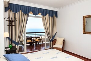 1 slaapkamer, een strijkplank/strijkijzer, gratis wifi, beddengoed