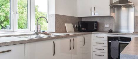 Geschirrspüler, Hochstuhl