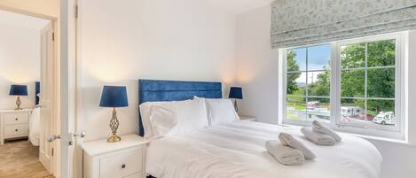 2 bedrooms, bed sheets