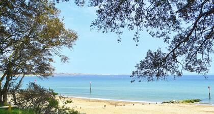 2 bedroom accommodation in Mudeford, near Christchurch