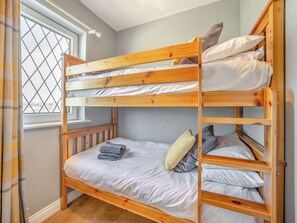 2 bedrooms, free WiFi, bed sheets - 2 bedroom accommodation in Chapel St Leonards, near Skegness (Chapel St Leonards, near Skegness)