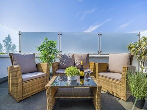 Terrace/patio - 2 bedroom accommodation in Chapel St Leonards, near Skegness (Chapel St Leonards, near Skegness)