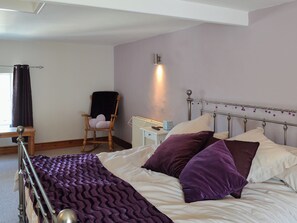 3 bedrooms, free WiFi, bed sheets