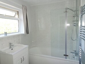 Towels - 4 bedroom accommodation in Crantock, near Newquay (Crantock, near Newquay)