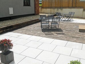 Outdoor dining - The Old Piggery - UKC2619 (Shaldon, near Teignmouth)