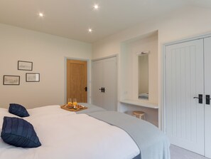 4 dormitoris, wifi gratuïta i roba de llit