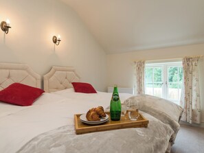 4 chambres, Wi-Fi gratuit, draps fournis