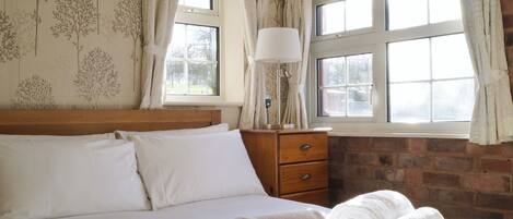 1 chambre, Wi-Fi gratuit, draps fournis