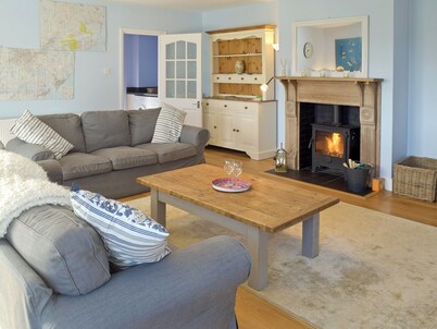 3 bedroom accommodation in Tattingstone, near Ipswich