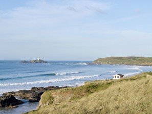 Beach - 1 bedroom accommodation in Mount Hawke (Mount Hawke)