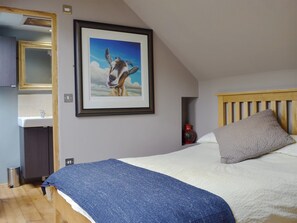 1 bedroom, bed sheets - 1 bedroom accommodation in Alderwasley, near Matlock (Alderwasley, near Matlock)