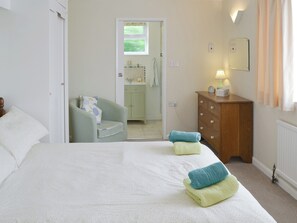 3 間睡房、免費 Wi-Fi、床單