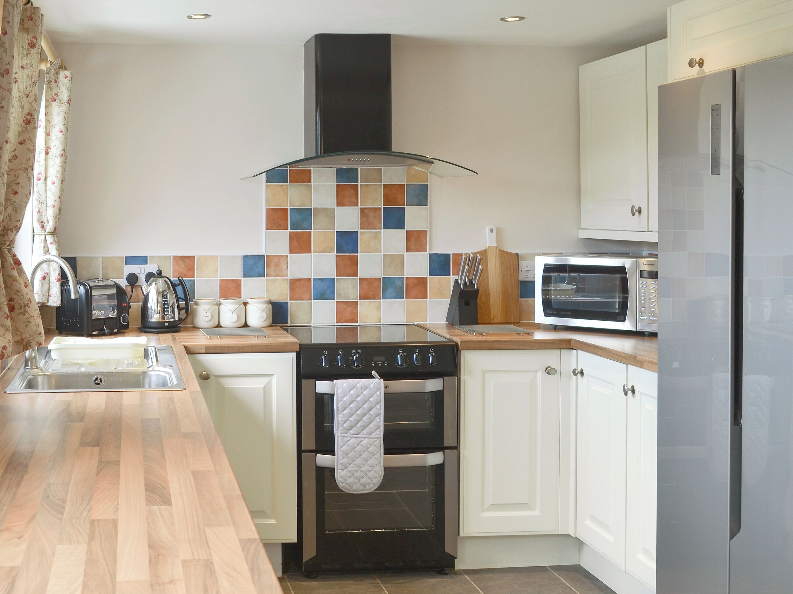 Dishwasher, highchair