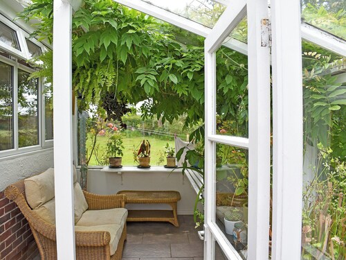 2 bedroom accommodation in Ryde