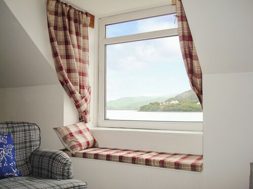 2 bedroom accommodation in Portree, Isle of Skye