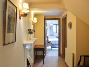 1 bedroom, free WiFi, bed sheets - 1 bedroom accommodation in Dalwood, near Axminster (Dalwood, near Axminster)