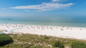 Am Strand, Strandtücher