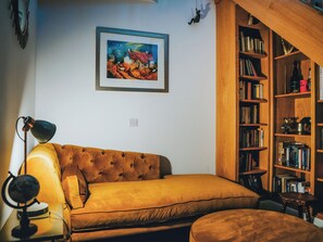 TV, fireplace - 4 bedroom accommodation in Duthil, Carrbridge, near Aviemore (Duthil, Carrbridge, near Aviemore)