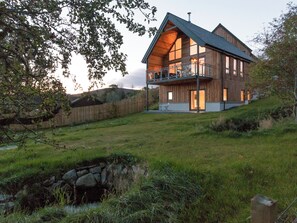 Exterior - 4 bedroom accommodation in Duthil, Carrbridge, near Aviemore (Duthil, Carrbridge, near Aviemore)