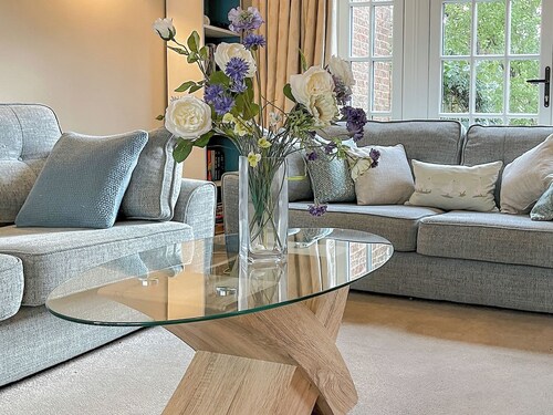 4 bedroom accommodation in Lymington