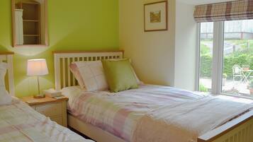 2 bedrooms, free WiFi, bed sheets