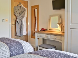 2 عدّة غرف نوم وواي فاي مجانًا وملاءات أسرّة