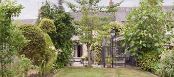 3 bedroom accommodation in Bampton, near Witney