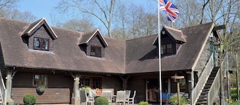 2 bedroom accommodation in Ardingly, near Haywards Heath