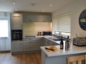 Dishwasher, freezer