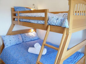 2 bedrooms, free WiFi, bed sheets