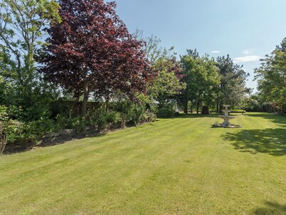 2 bedroom accommodation in Halsall, near Ormskirk