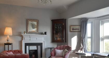 4 bedroom accommodation in Criccieth, near Porthmadog