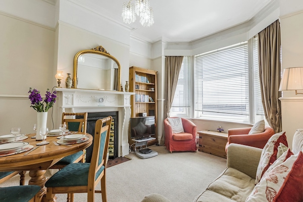 Living room | Seascape, Exmouth