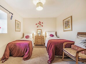 2 bedrooms, free WiFi, bed sheets
