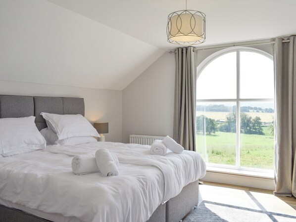 2 bedrooms, free WiFi, bed sheets - 2 bedroom accommodation in Newton, near Corbridge (Newton, near Corbridge)