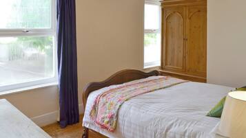 3 bedrooms, free WiFi, bed sheets
