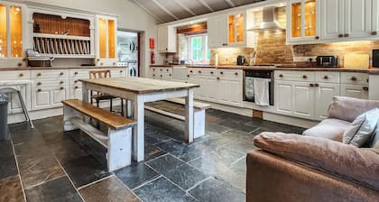 Pigeon Coo Farmhouse