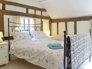 3 chambres, accès au Wi-Fi (inclus), literie fournie