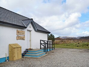 Exterior detail - 2 bedroom accommodation in Acharacle (Acharacle)