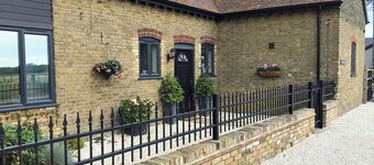 The Coach House - UKC2772