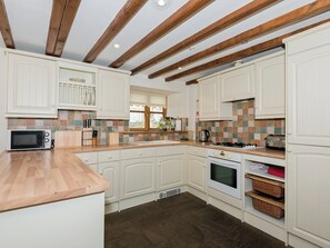 Dishwasher, cookware/dishes/utensils