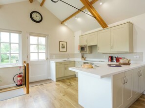 Unclassified image, 5 of 28, button - 2 bedroom accommodation in Loddiswell Station, near Kingsbridge (Loddiswell Station, near Kingsbridge)