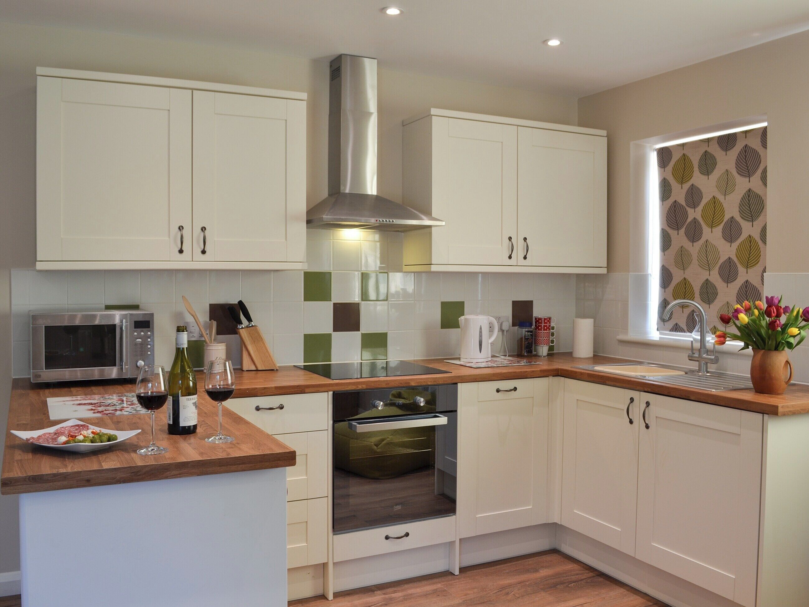 Dishwasher, cookware/dishes/utensils