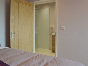 3 Schlafzimmer, kostenloses WLAN, Bettwäsche