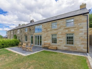 Exterior - 4 bedroom accommodation in Beck Hole, near Whitby (Beck Hole, near Whitby)