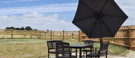 屋外ダイニングエリア