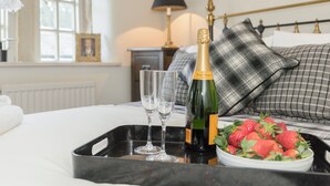 Unclassified image, 4 of 30, button - 3 bedroom accommodation in Barley, near Barrowford (Barley, near Barrowford)