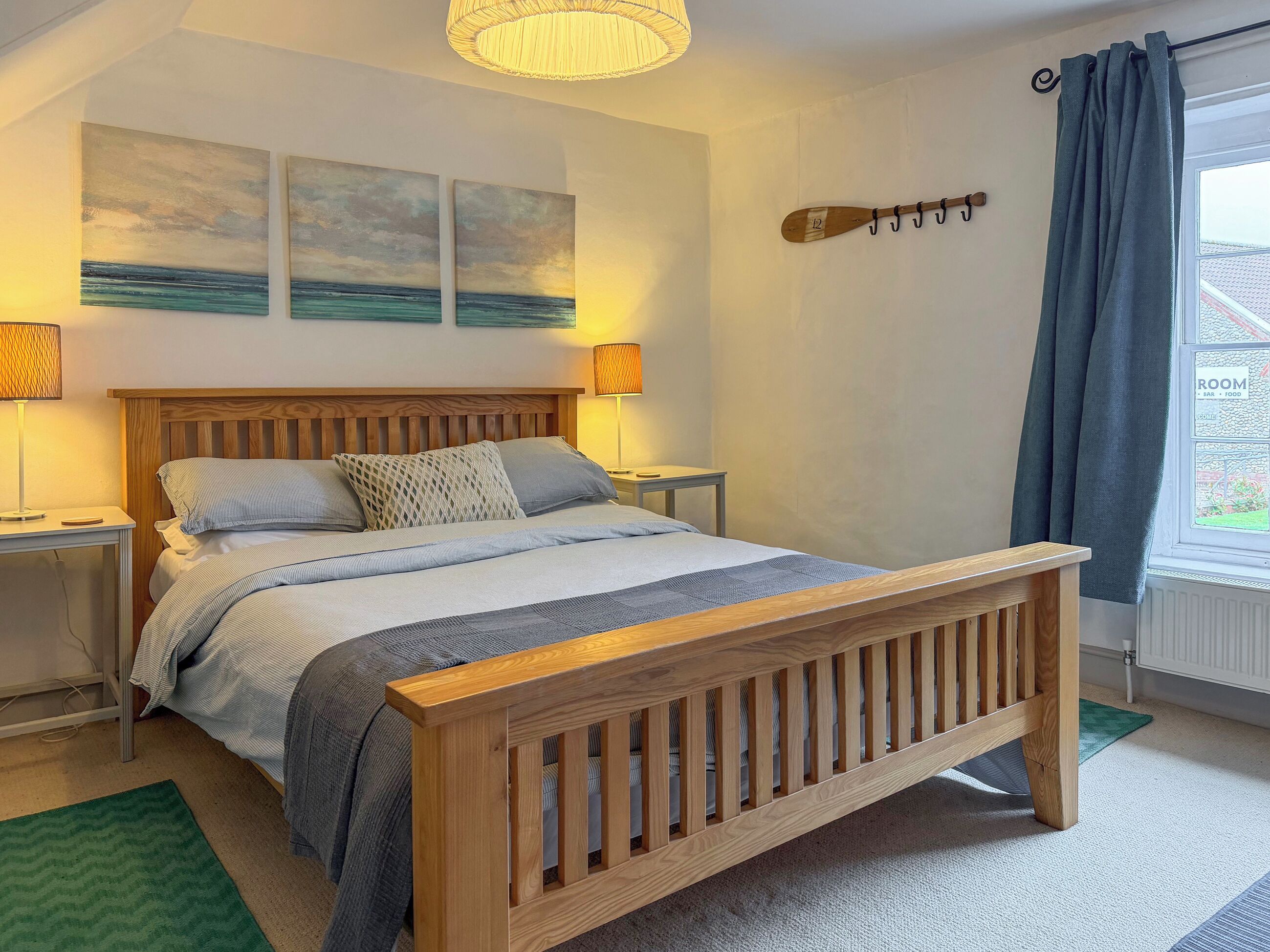 2 bedrooms, WiFi (free), bed sheets