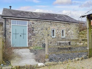 Exterior - 2 bedroom accommodation in Mathry, near St Davids (Mathry, near St Davids)
