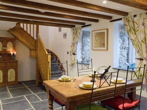 Dining - 2 bedroom accommodation in Mathry, near St Davids (Mathry, near St Davids)